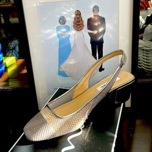 New in box! Nina elegant, pewter/silver slingback shoes. Size US 9.5 EU 39.5